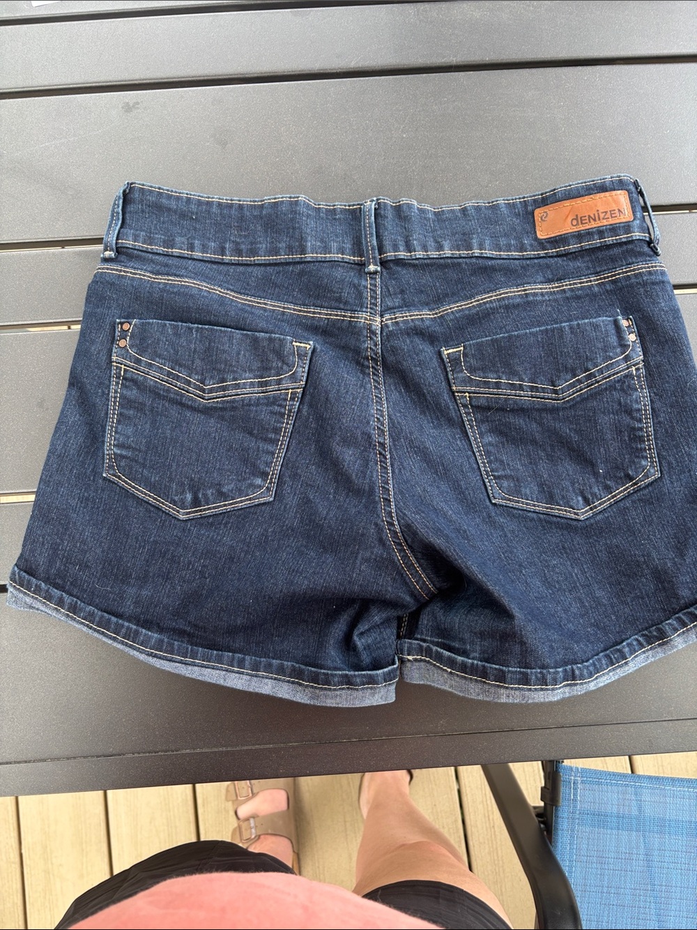 Women’s size 10 denizen from Levi’s denim shorts; excellent like new condition. - Picture 3 of 5